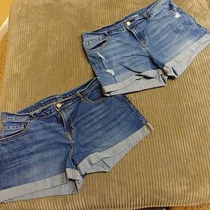 🎉SALE🎉 2 x Old Navy Boyfriend denim shorts 12